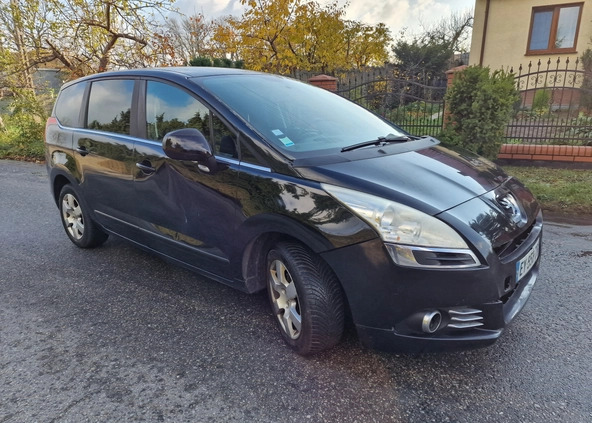 Peugeot 5008 cena 10900 przebieg: 232800, rok produkcji 2010 z Praszka małe 254